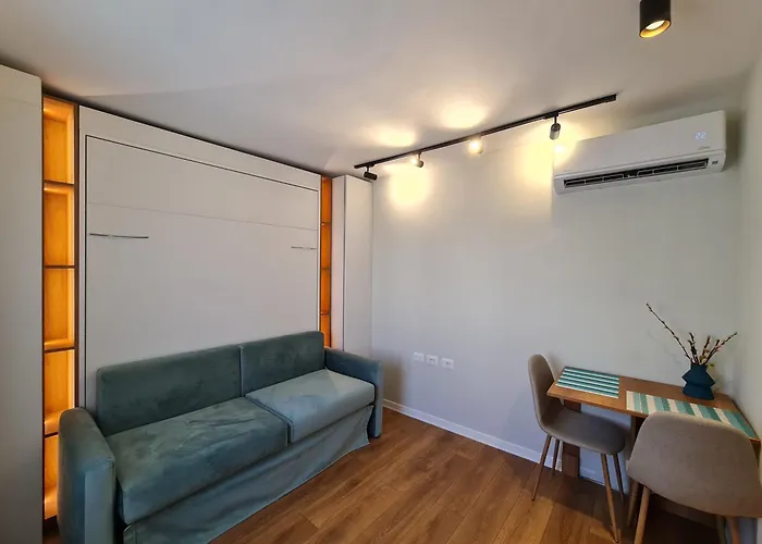 Adore - Modern * Tirana