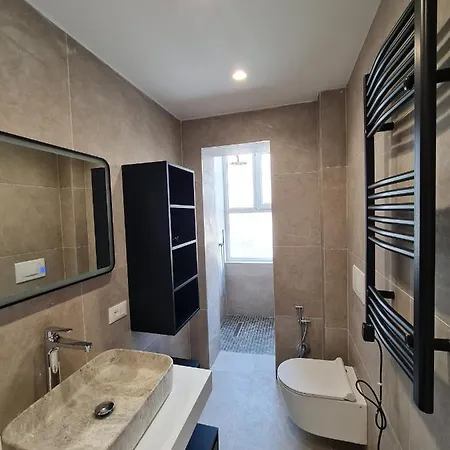 Adore - Modern Apartamento *